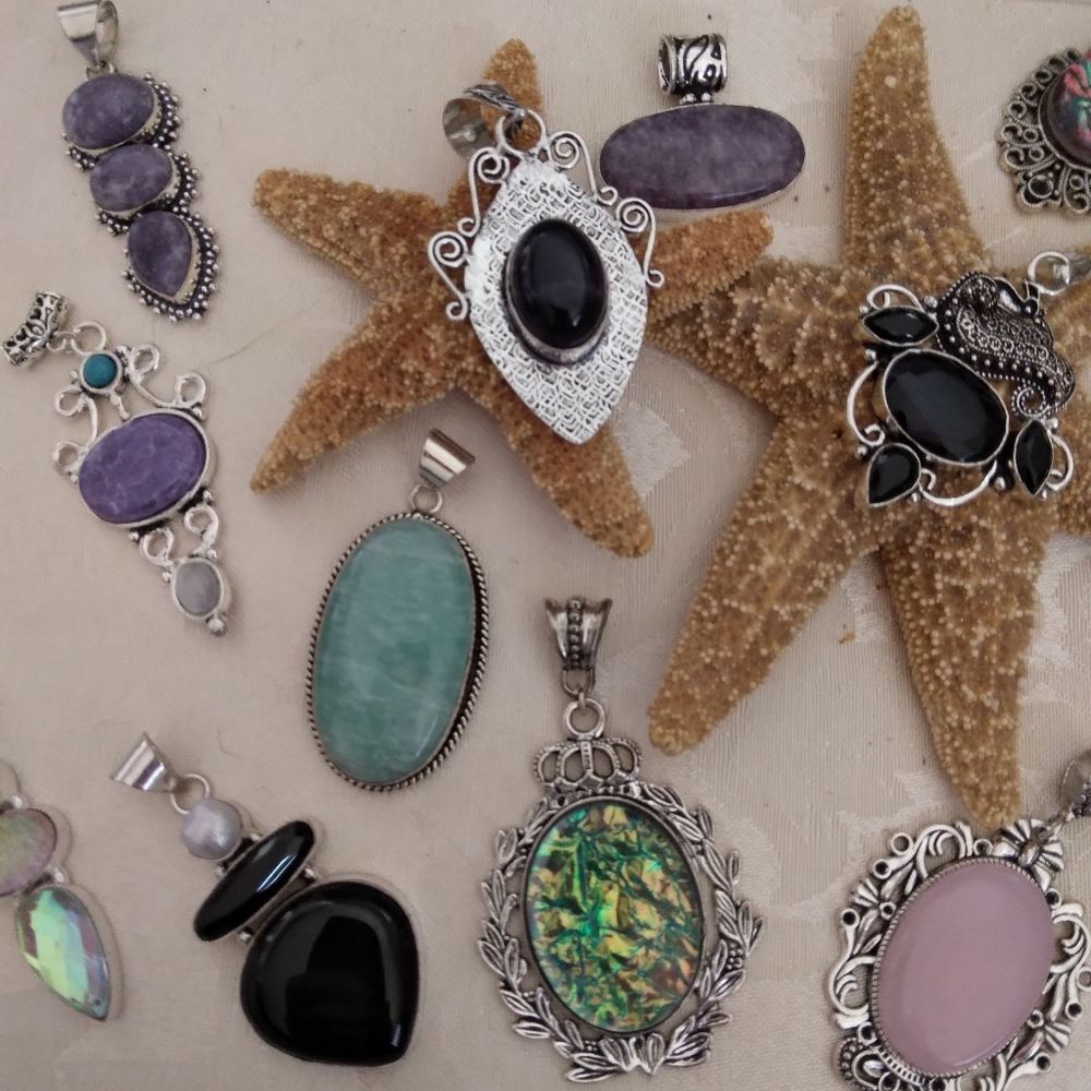 Designer stone handcrafted jewelry